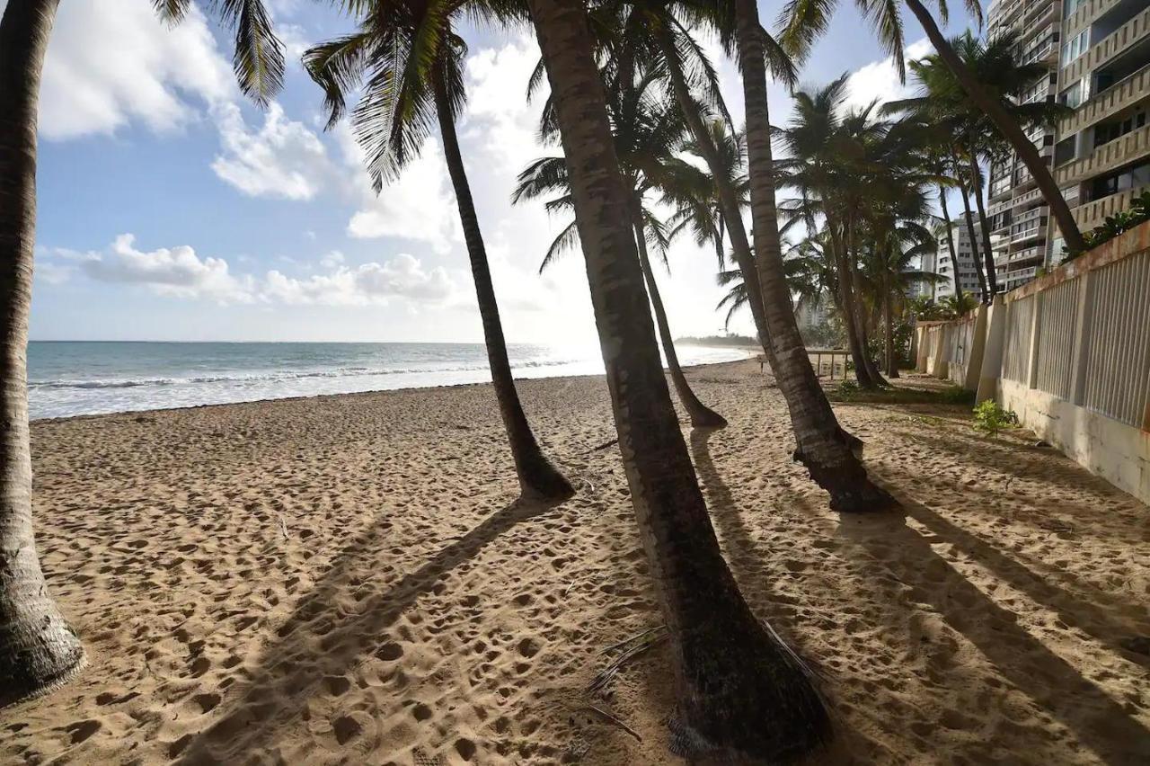 Kasa Ocean Breeze Beachfront Condo Pool سان خوان المظهر الخارجي الصورة