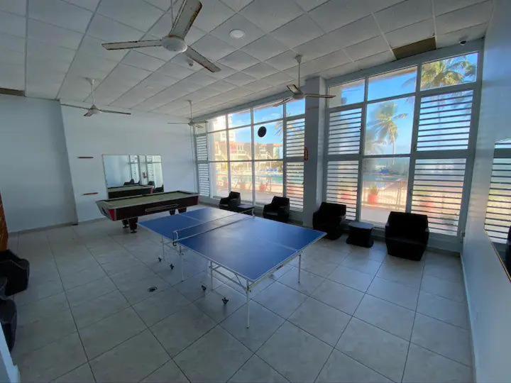 Kasa Ocean Breeze Beachfront Condo Pool سان خوان المظهر الخارجي الصورة