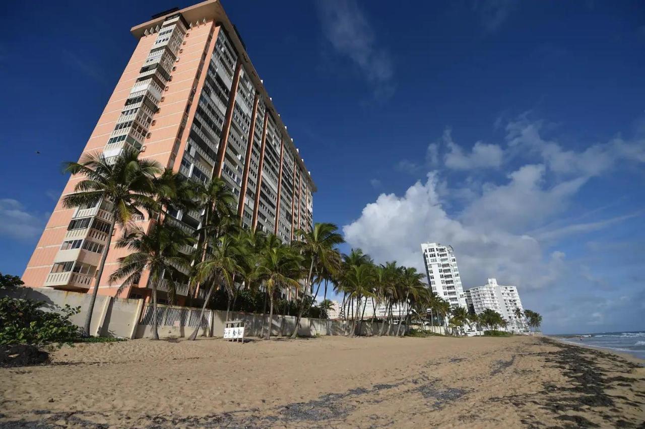 Kasa Ocean Breeze Beachfront Condo Pool سان خوان المظهر الخارجي الصورة