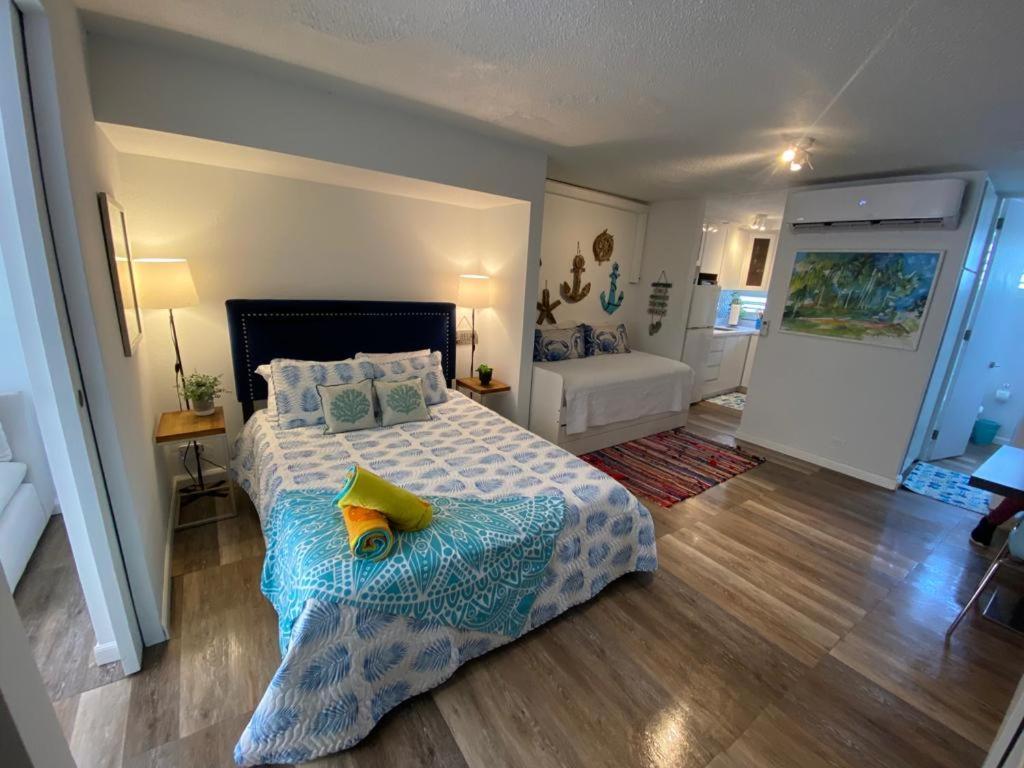 Kasa Ocean Breeze Beachfront Condo Pool سان خوان المظهر الخارجي الصورة