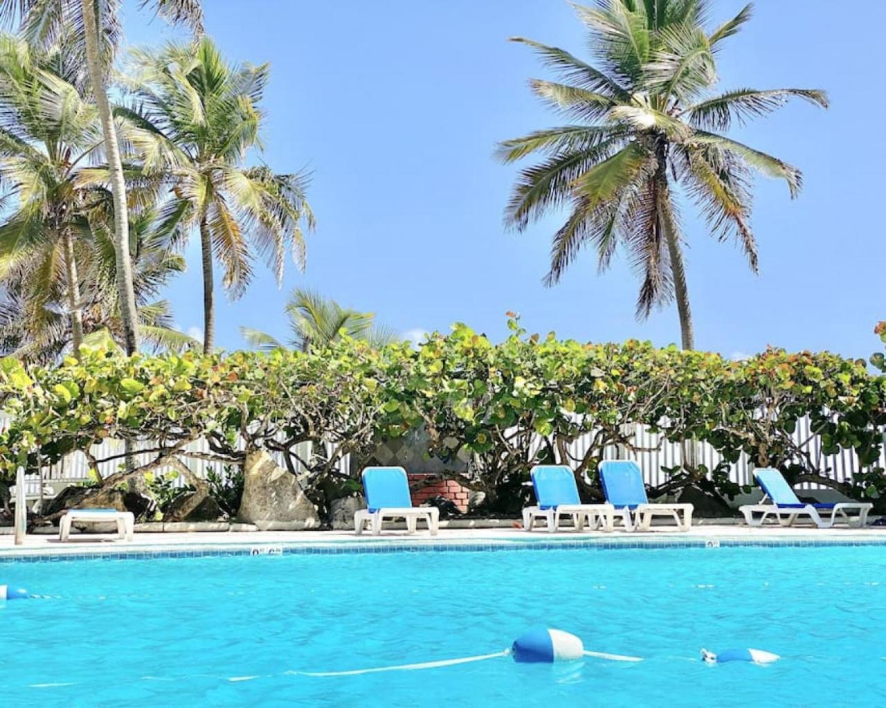 Kasa Ocean Breeze Beachfront Condo Pool سان خوان المظهر الخارجي الصورة